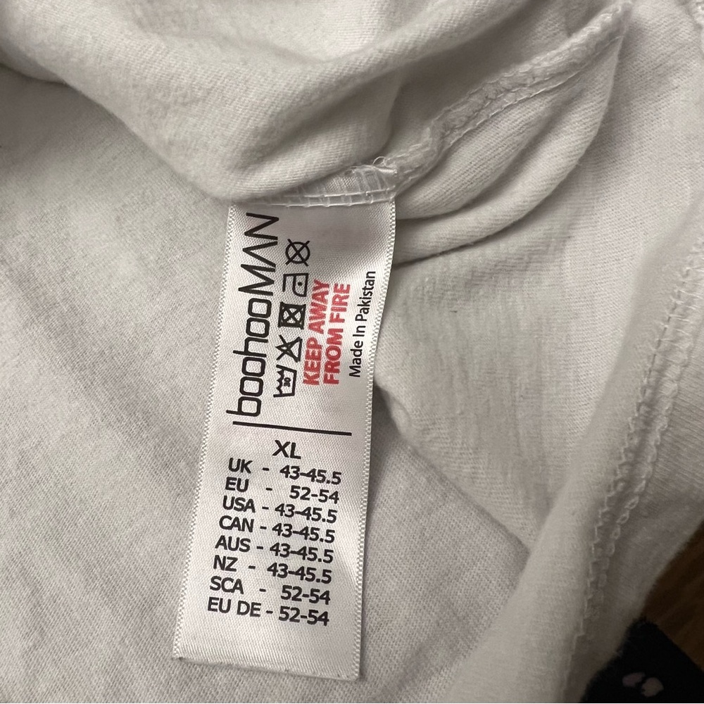 BoohooMAN White Oversized Official Man Long Sleeve Tee, Size XL - Picture 10 of 13